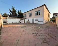 Saray qəsəbəsində 6 sot, 2 mərtəbəli həyət evi