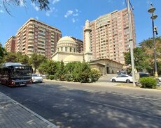 Nizami metrosuna yaxin 1 otaqli ev satilir