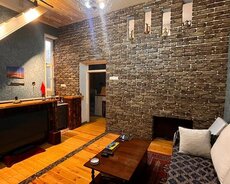 Yasamalda 3 otaqli heyet evi satilir