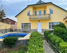 Merdekanda villa satılır