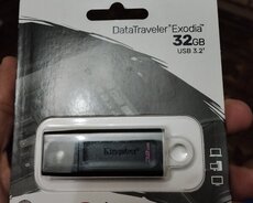 Kingston 32 Gb