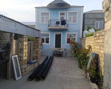 Həyət evi satılır