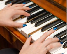 Piano dərsləri