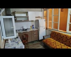 Nəsimi metrosunun yanında 3 otaqlı ev kirayə verilir