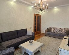 Tibb Universitetinın yanında
