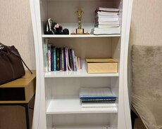 Kitab rəfi ve güzgülü komod