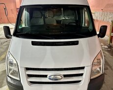 Ford Transit icarə