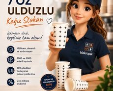 Ulduzlu kağız stəkan