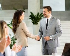 Aktiv tələbələrə part - time əməkdaşlıq təklif edirik