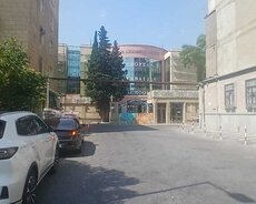 Elmlər Akademiyasi metrosu, H. Cavid pr