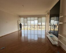 Rusiya Səfirliyinin yanında 4 otaqlı mənzil