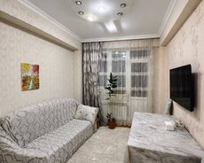 Xırdalanda təmirli bina evi satılır
