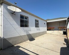 Buzovnada həyət evi satılır