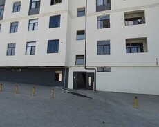 Masazırda təmirsiz bina evi satılır