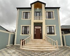 Mektebe yaxin 2.Mertebeli ev satilir