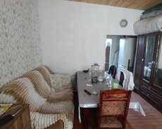 Maştağada yola yaxın həyət evi satılır