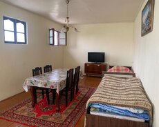 Şəkidə həyət evi