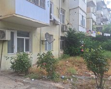 Badamdarda 2 otaqlı təmirli mənzil satılır