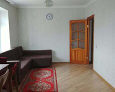 Insaaatcilara yaxin ev satilir