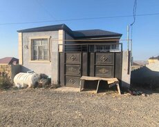 Masazirda Daxili Kreditle 3 Otaqli Heyet Evi Satilir