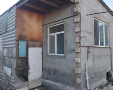 Maştağada həyət evi satılır