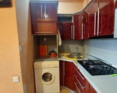 Trikoronada ikiotaqli kirayə