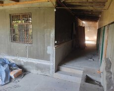 Xocasen metrosu yaxinliginda 4 otaqli heyet evi satilir