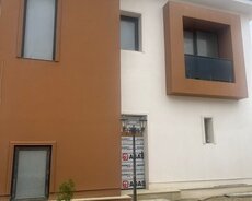 Yasamal Royal parkda 2 mertebeli villa satilir