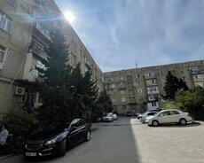 Bakı şəhəri..Xətai rayonu.Polad Həşimov küçəsi