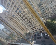 E. Akademiyasi metrosu
