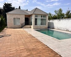 Buzovnada həyət evi satılır