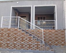 satilir mehdiabad qesebesinde 4 otaqli heyet evi