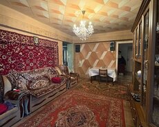 Yasamal Zahid Xelilov kucesinde 4 otaqli menzil satilir