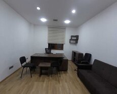 plazada əşyalı ofis