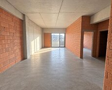 Premium Binada 2 ptaqlı Təmirsiz Mənzil Satılır