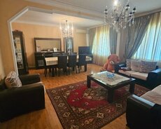 5 otaqlı mənzil, Azadlıq metrosu