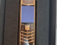 Vertu Signature Touch