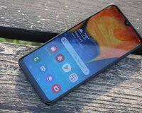 Samsung galaxy a20 black