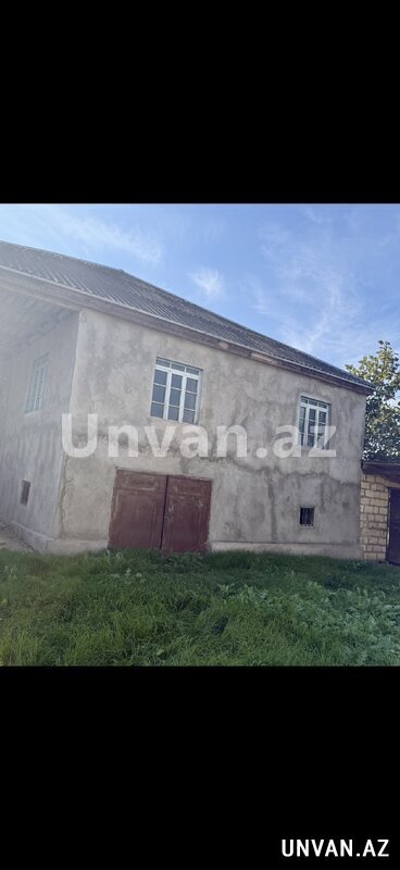 Hulovlu kendi 3 otaq , Xaçmazda Hulovlu kendi 3 otaq , Xaçmazda