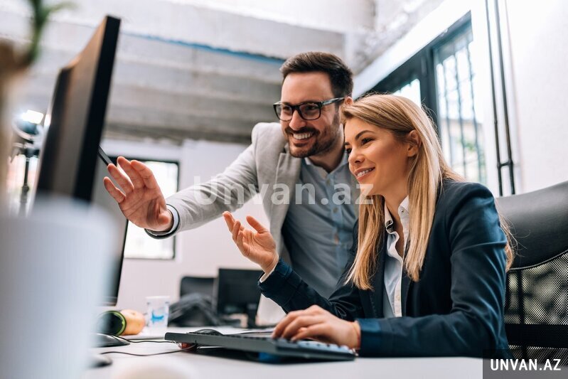 Kadrlar üzrə mütəxəssis Kadrlar üzrə mütəxəssis