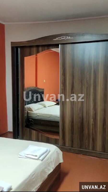 İnşaatçılarda 2 otaqlı gündəlik kirayə ev İnşaatçılarda 2 otaqlı gündəlik kirayə ev