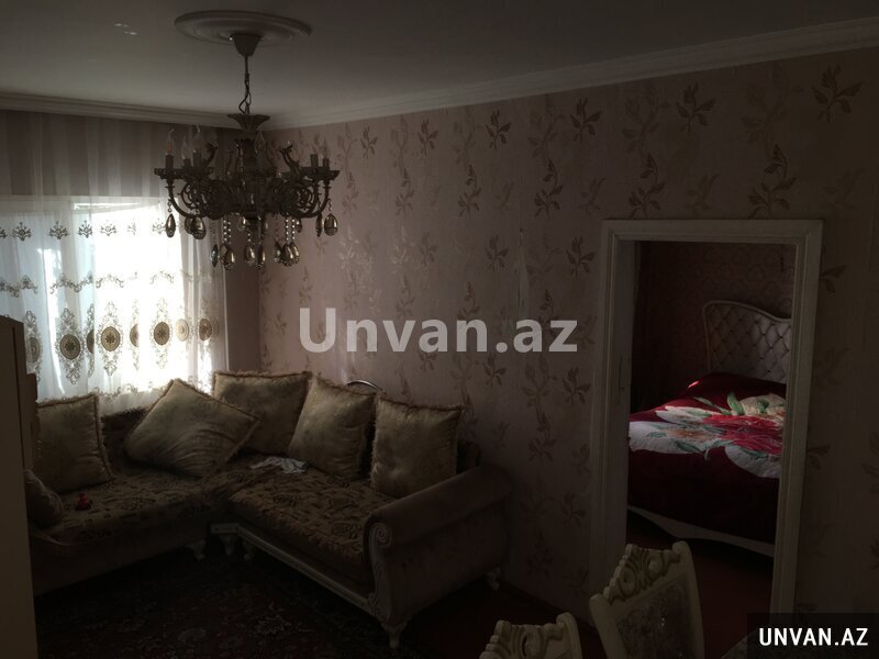 Qaraçuxur 4 Otag Mehelle 40/48 4 otaq , Suraxanı rayonu Qaraçuxur 4 Otag Mehelle 40/48 4 otaq , Suraxanı rayonu