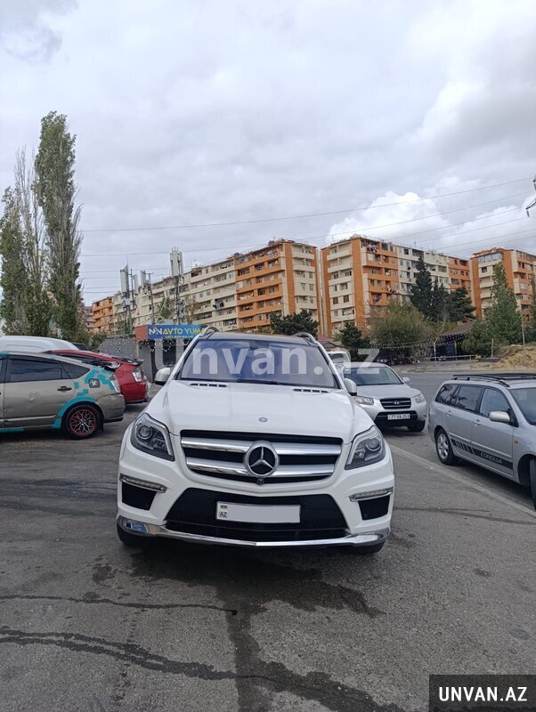 Mercedes Gl toy masin kirayesi Mercedes Gl toy masin kirayesi