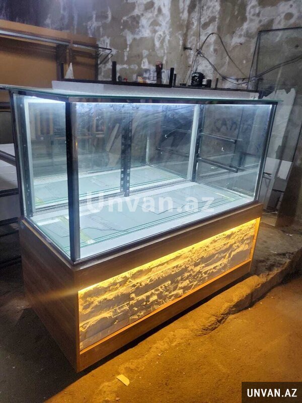 Şirniyyat vitrin soyuducusu Şirniyyat vitrin soyuducusu