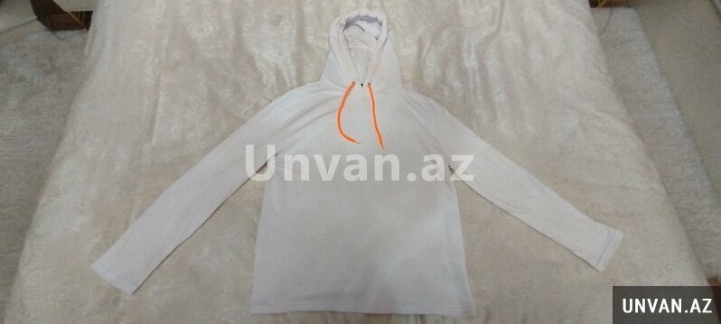 Svitşot ağ kapşonka Svitşot ağ kapşonka