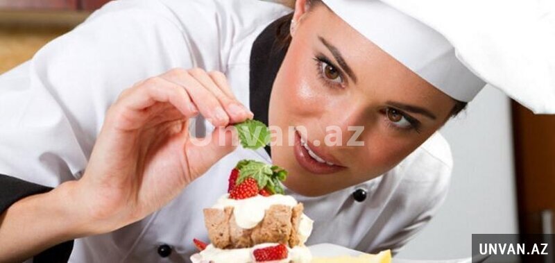 yemək bişirə bilən Xadimə yemək bişirə bilən Xadimə