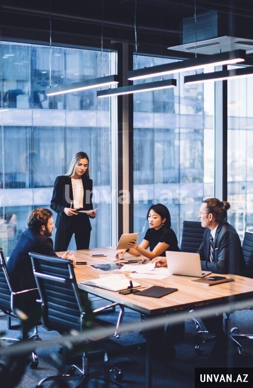 Ofisdaxili menecerlər təklif olunur Ofisdaxili menecerlər təklif olunur