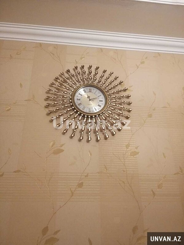 Saat satılır Saat satılır