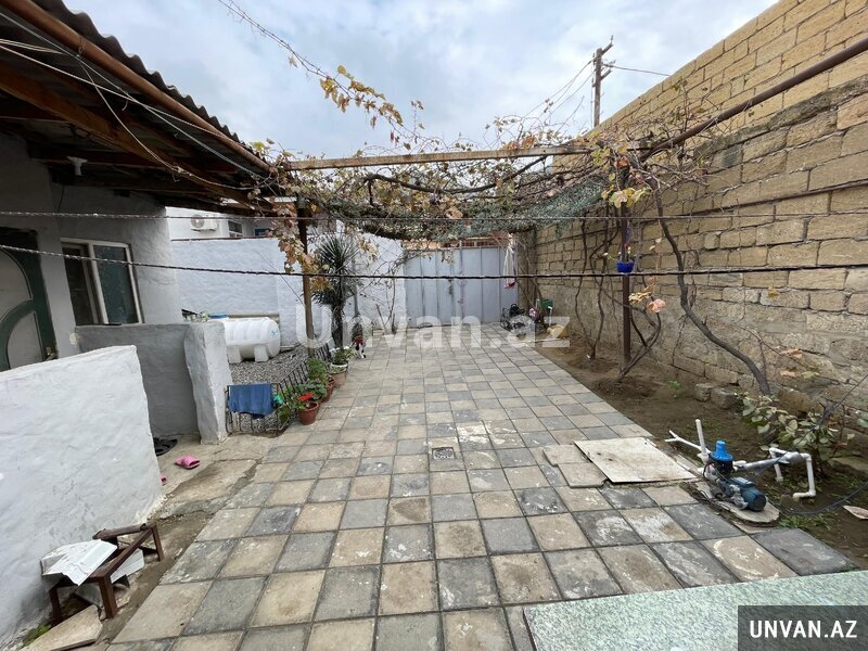 Binəqədi qəsəbəsində yola və marsurt dayanacağına yaxin 4 otaq , Binəqədi rayonu Binəqədi qəsəbəsində yola və marsurt dayanacağına yaxin 4 otaq , Binəqədi rayonu