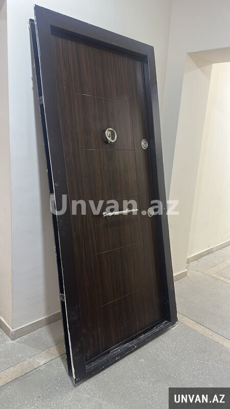 Seyf qapı satılır Seyf qapı satılır